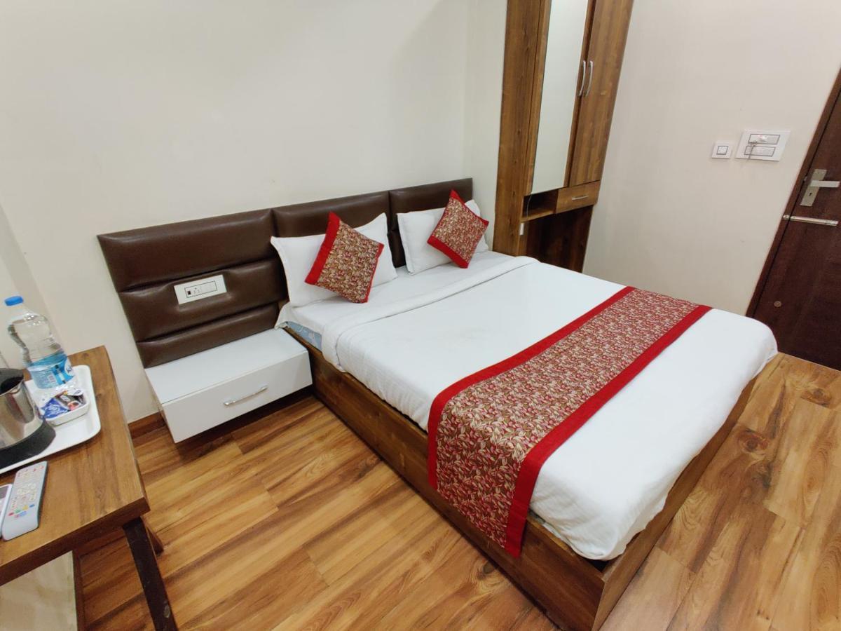 Hotel 56 - 200 Meter From Golden Temple Amritsar Eksteriør bilde